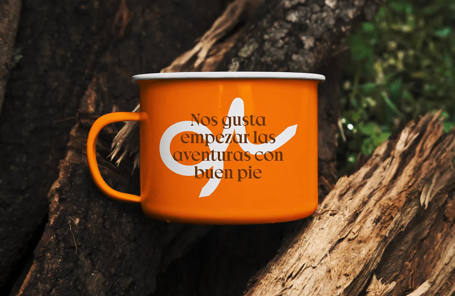 Corporate image of the Guies de Núria project, carried out by Val-Or branding agency